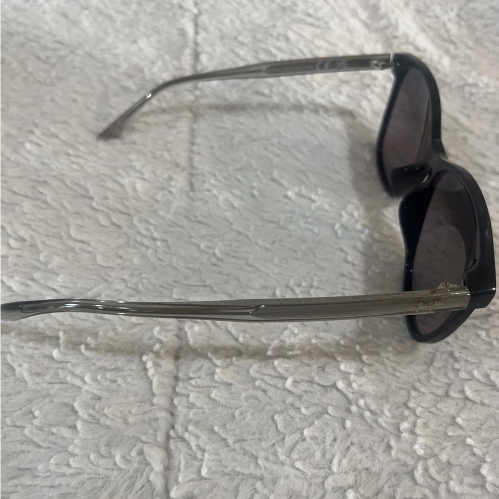 MAUI JIM New Sunglasses ISOLA Black Grey Polarized MJ821-02L 58 17 145 - Picture 5 of 9